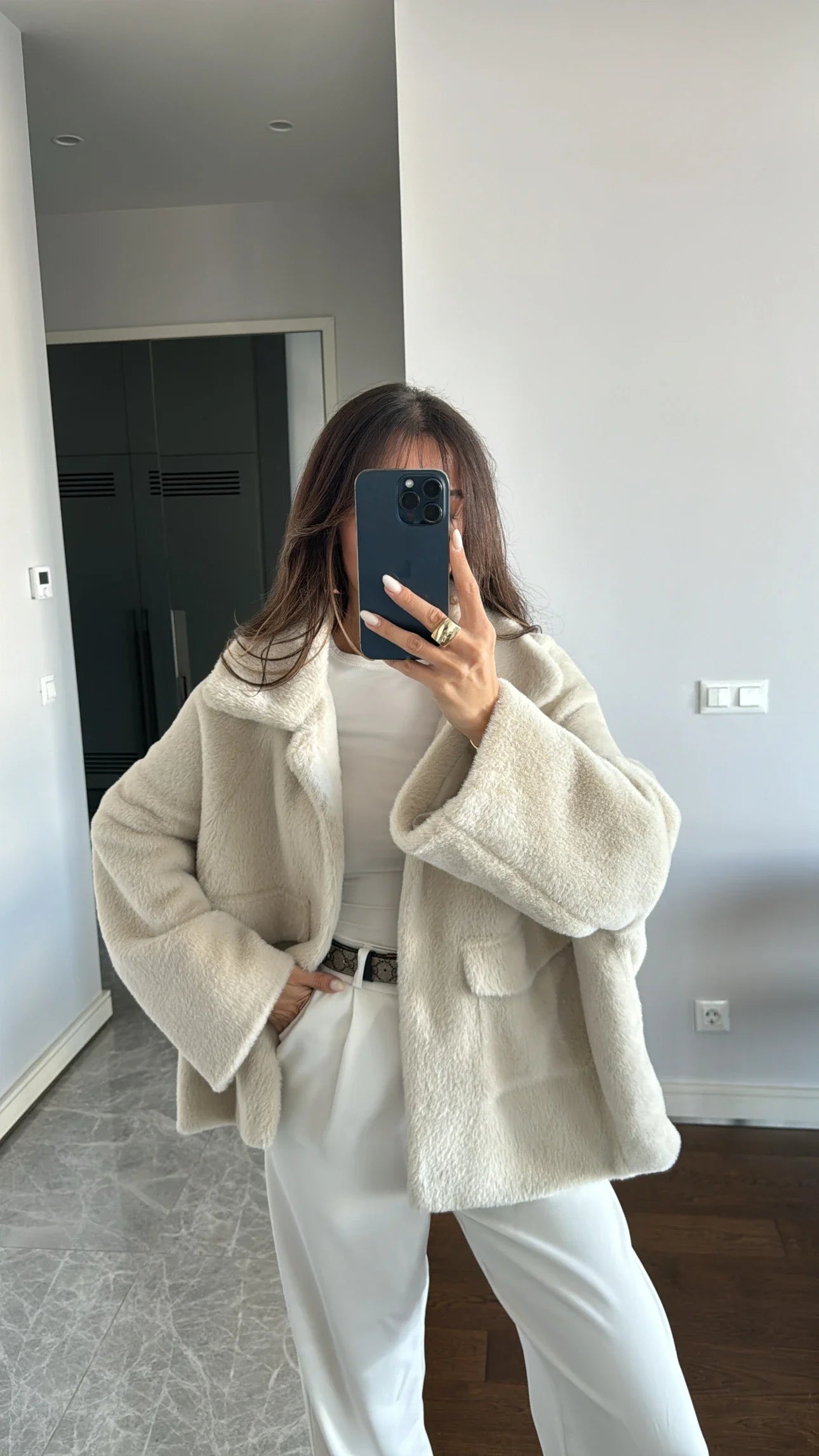 EMMA WU SELECTION Abrigo de felpa de manga larga con solapa suelta y botonadura sencilla para invierno, chaqueta corta de felpa para mujer