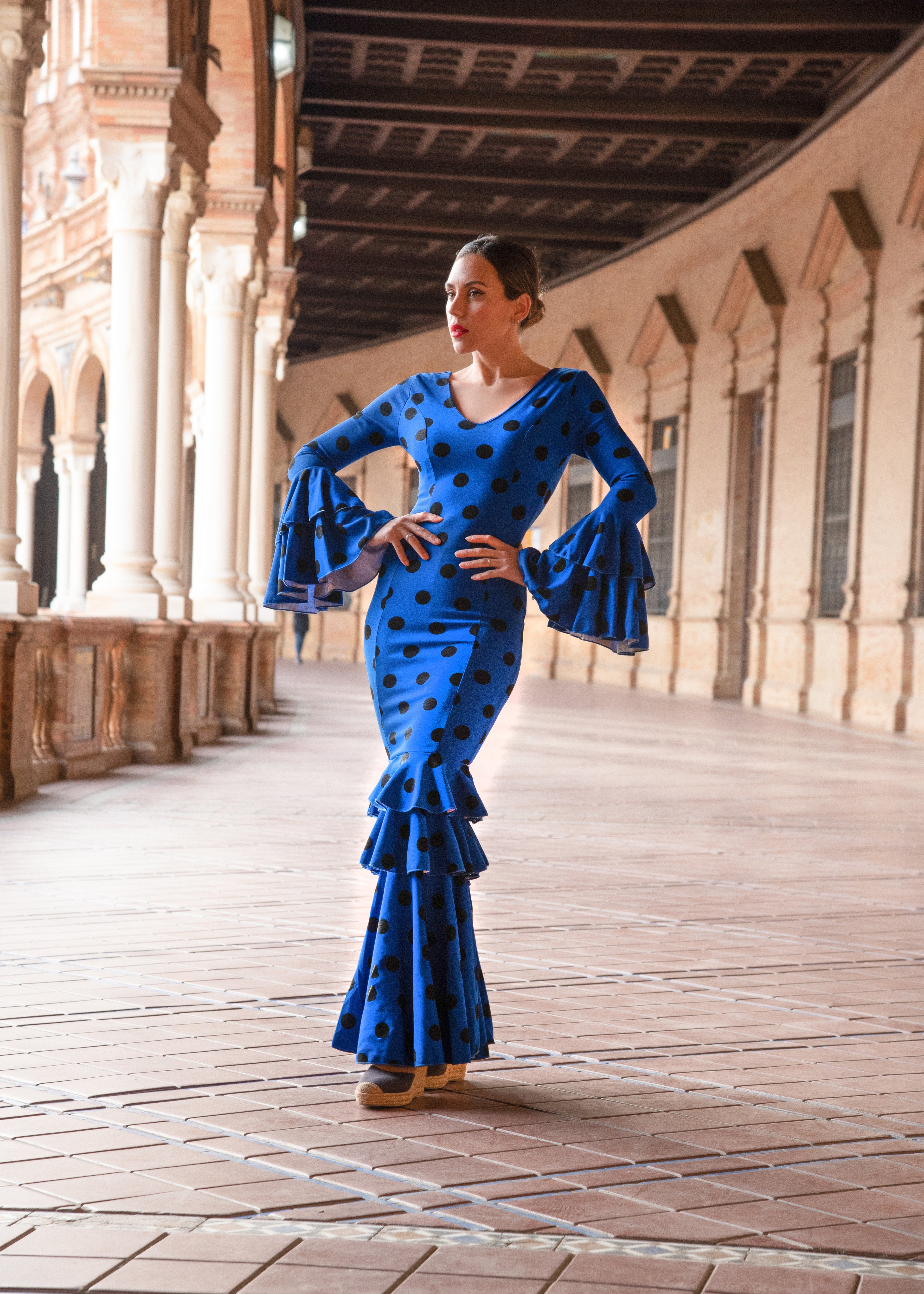 COSTUMES DE FLAMENCO POUR LA FOIRE D'AVRIL &amp; FLAMENCO LICRA M21041 EMMA WU DESIGN FLAMENCO
