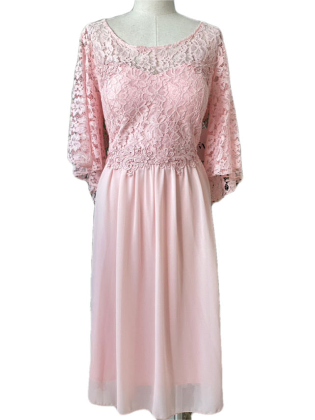 Emma Wu Design Vestido Midi 0625 Elegante Vestido Rosa con Detalles de Encaje en el Cuello y Mangas